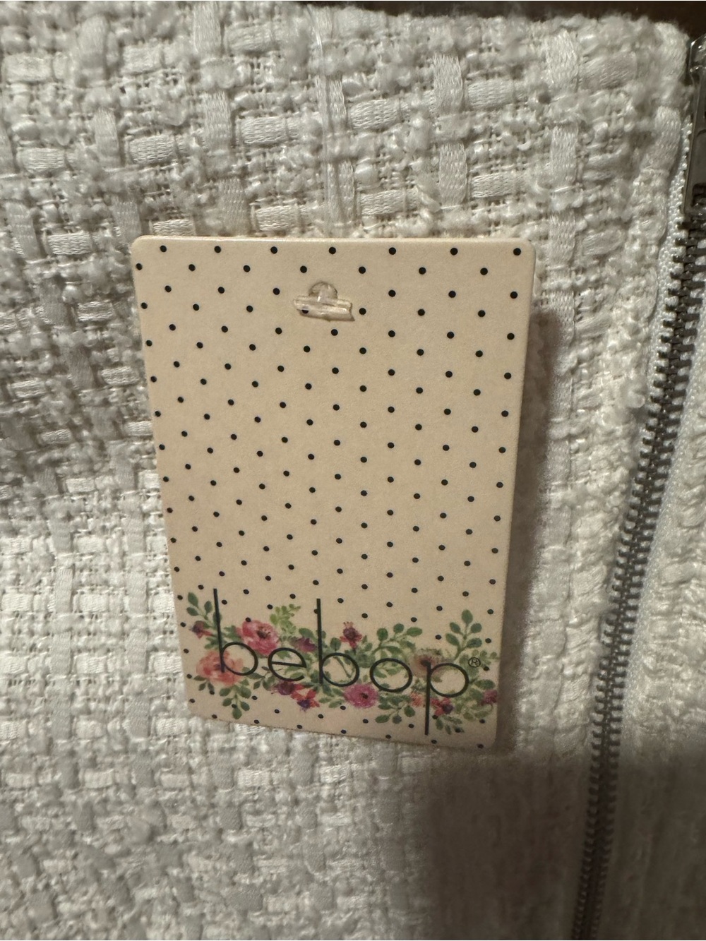 NWT Classic Short-Sleeve Tweed Shift Dress in Cream - Picture 10 of 10
